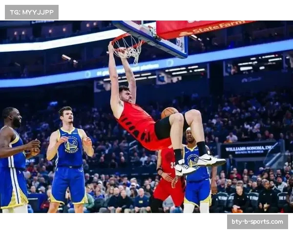 勇士替补席奇兵不断 理查兹梅尔顿填补火力